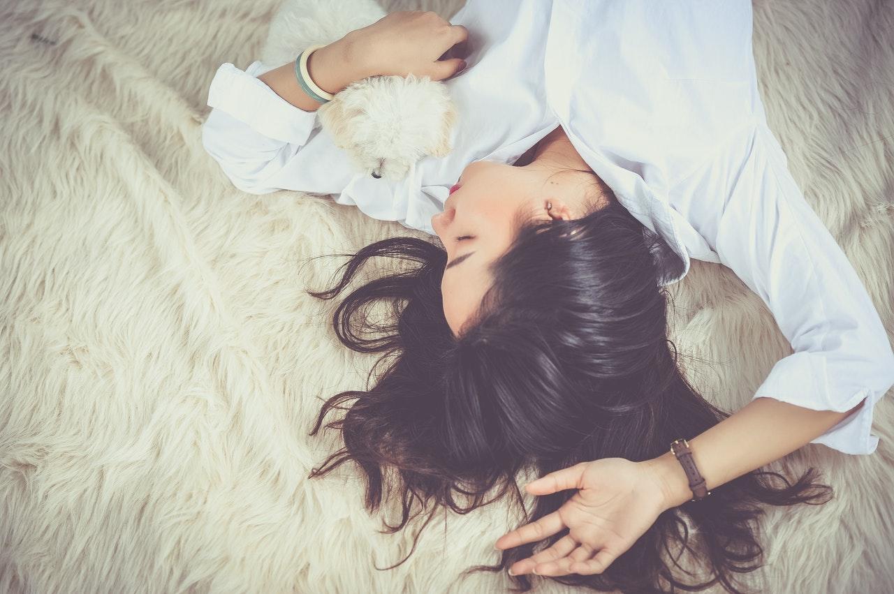 Yoga zum Einschlafen: Übungen für einen besseren Schlaf