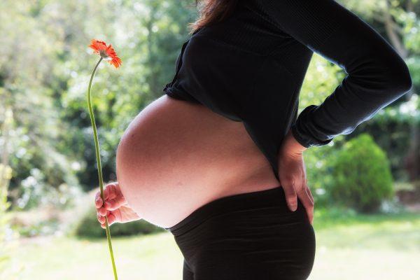 Yoga mit Baby Was bringt es Mutter und Kind? Superprof