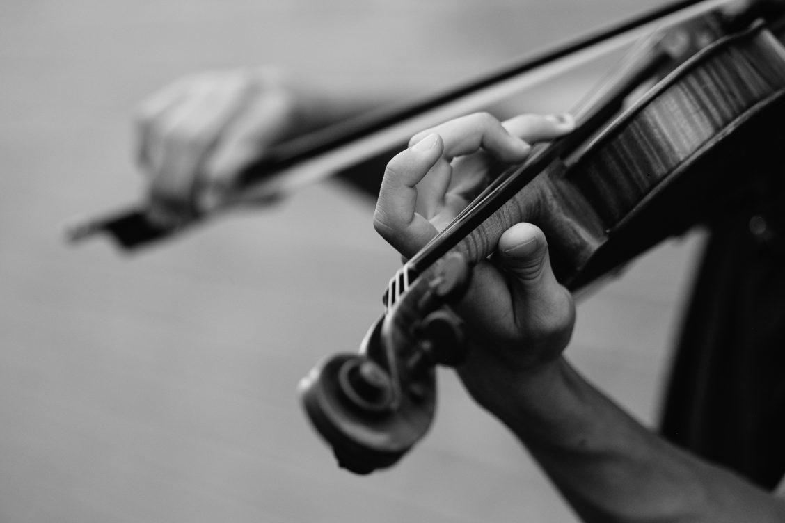 Ist Es Schwer Geige Zu Lernen Ist Geige lernen schwer? Tipps zum Violine Spielen