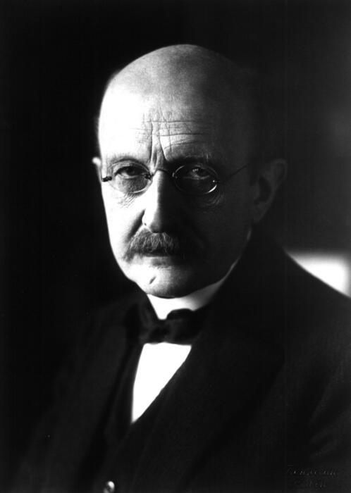 Ein Schwarz wei&szlig; Portrait von Max Planck.