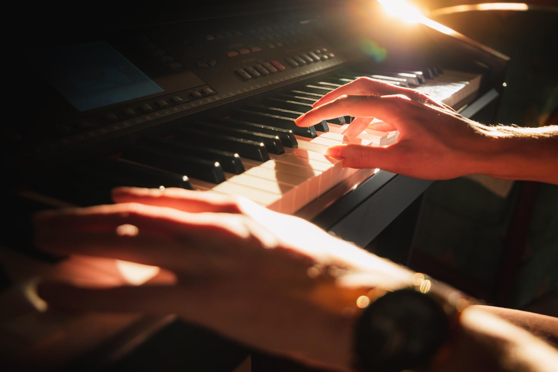 Wie Schwer Ist Klavier Lernen Boogie Woogie Piano lernen: Wie schwierig ist es wirklich?