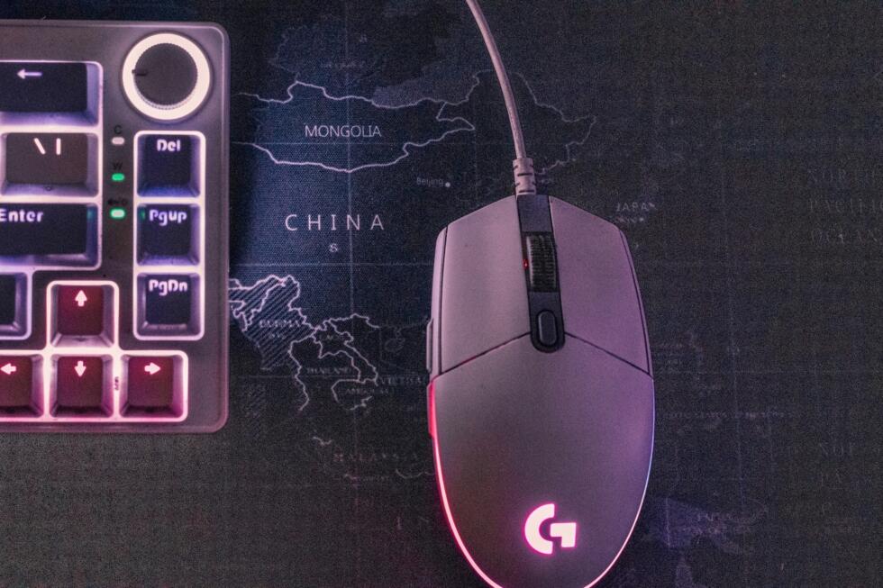 Eine leuchtende Computermaus.