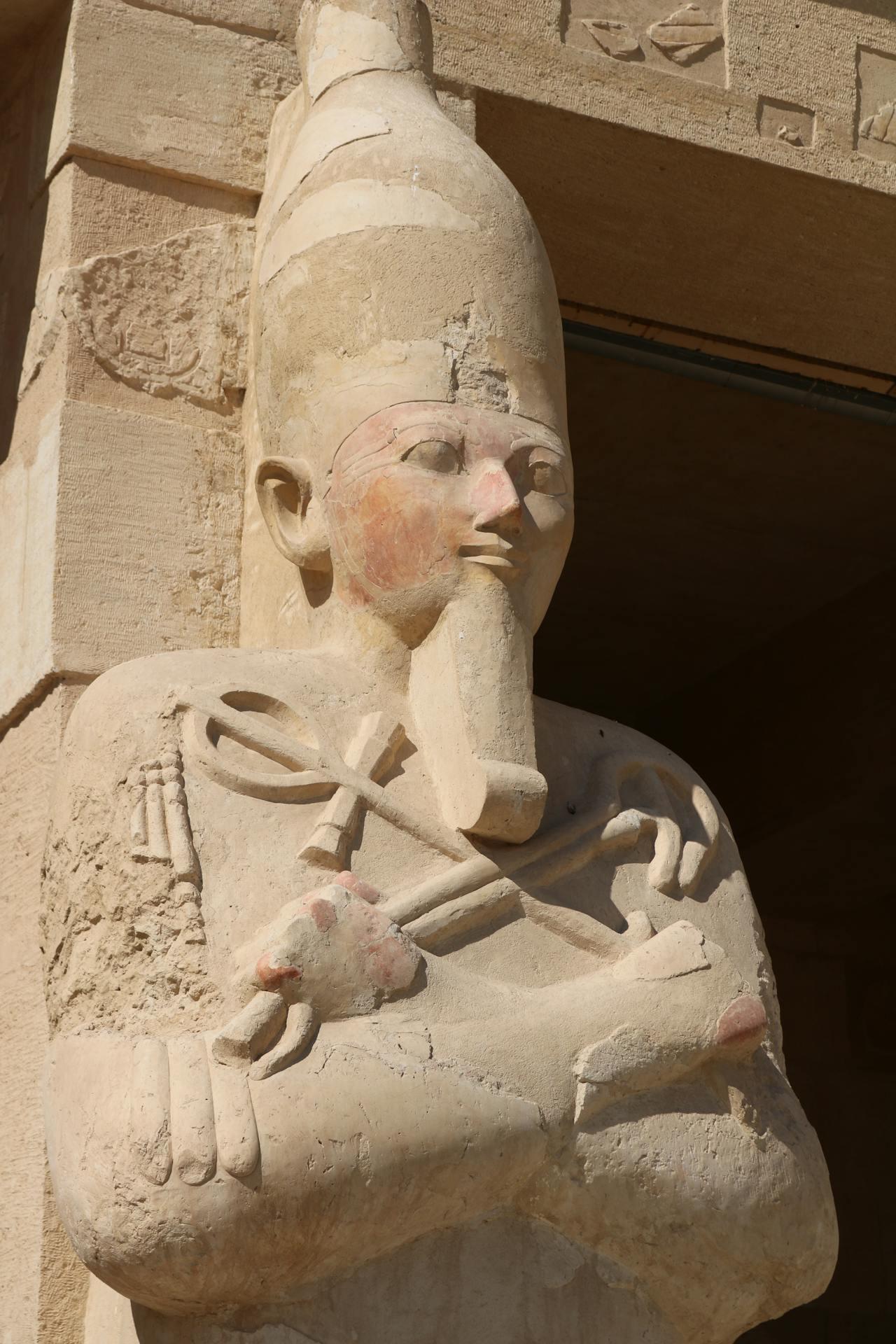 Hatşepsut heykeli
